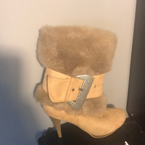 Boots - Picture 2 of 2